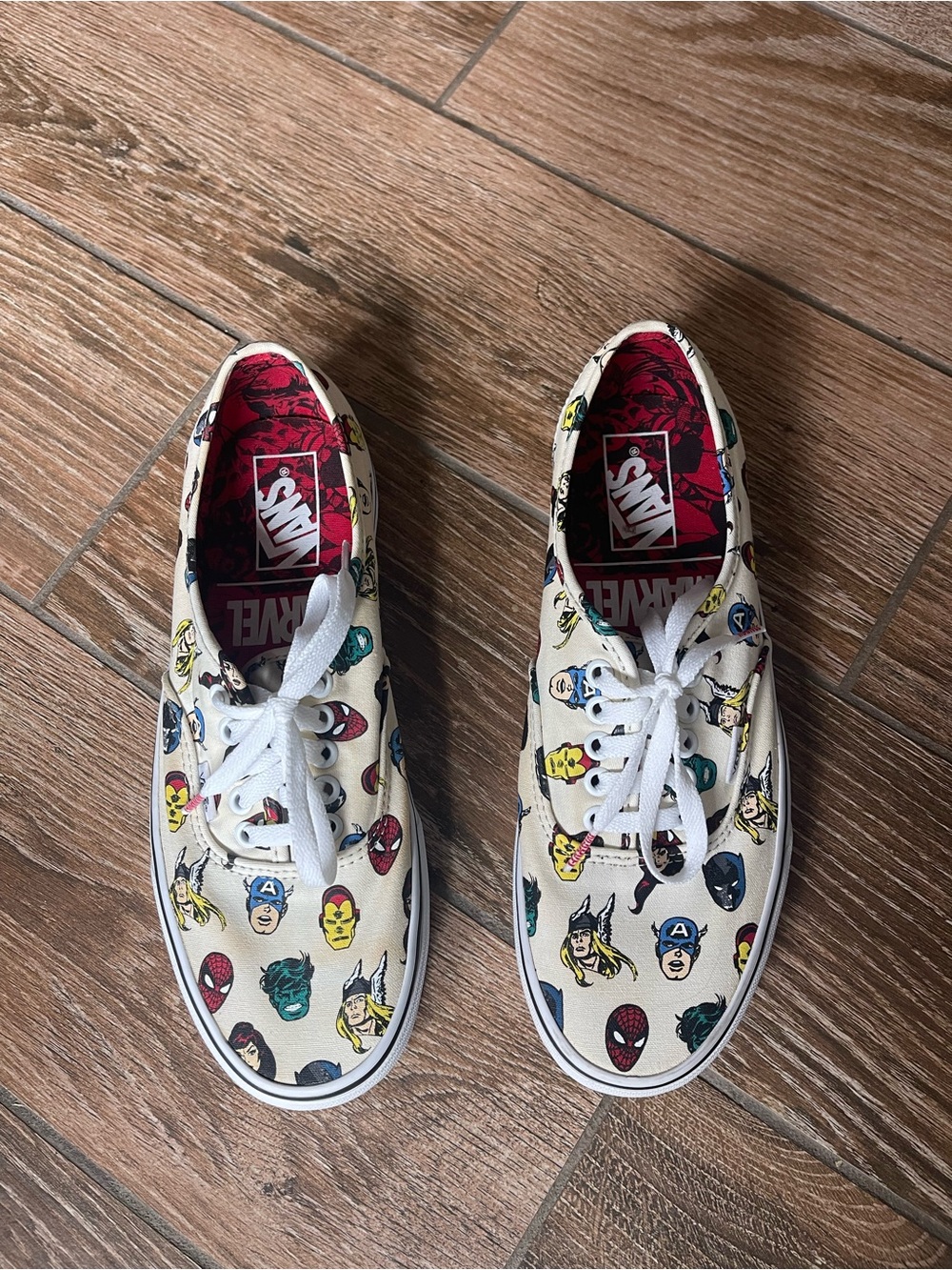Vans White Canvas Sneakers with Multicolor Marvel Faces Sz 9.5 W